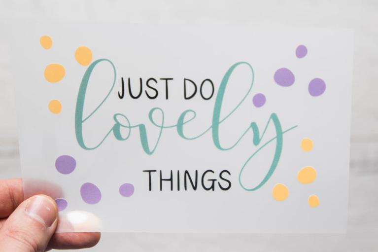 Designer-strijkapplicatie \"Just do lovely things\" van Unikati – Bag Design (Artikel-nr. 9409)
