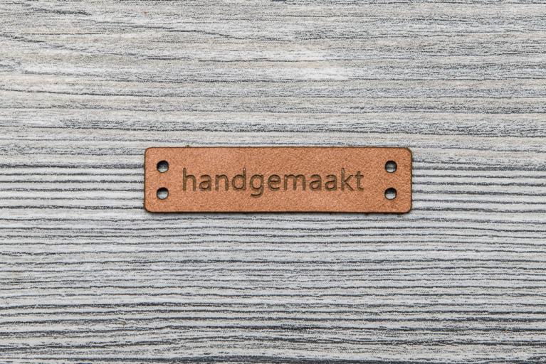 10 \"handgemaakt\" natuurlederen labels (Artikel-nr. 8011)