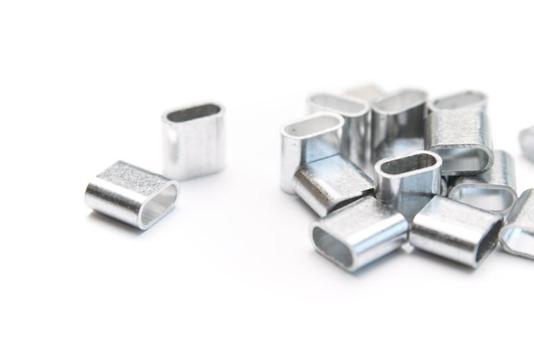 Aluminium sluitclips voor eenmalige bevestiging van evenement-polsbandjes (Artikel-nr. 2822)