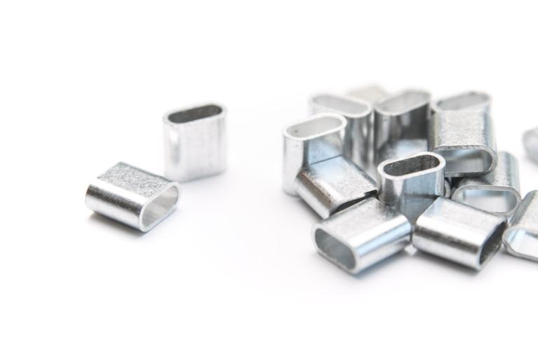 Aluminium sluitclips voor eenmalige bevestiging van evenement-polsbandjes - Artikel-nr. 2822